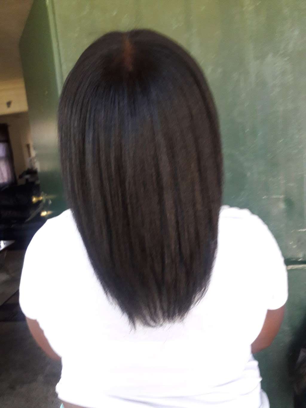 Roots All Natural Hair Care and Braidery | 5459 4th Ave a, Los Angeles, CA 90043, USA | Phone: (213) 926-2292