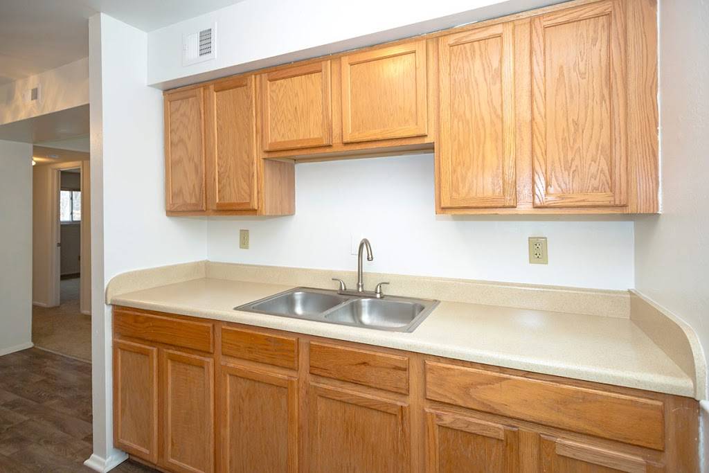 Churchland Square Apartments | 7041 Kenny Ln, Portsmouth, VA 23703, USA | Phone: (757) 280-1221