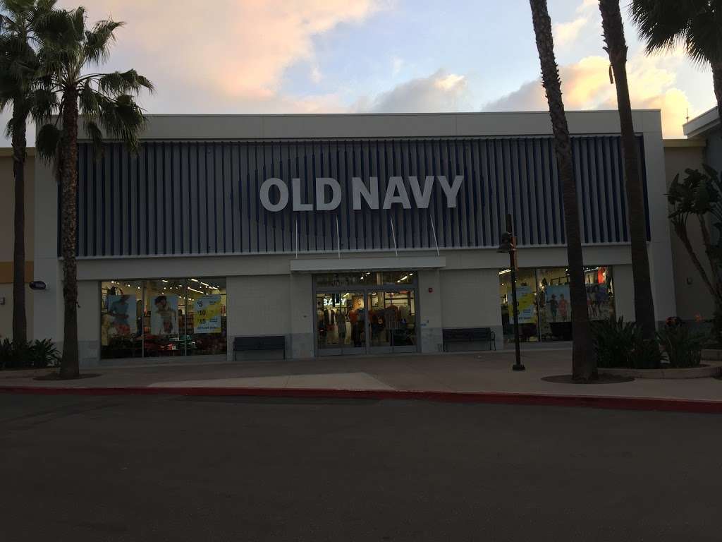 Old Navy | 15610 Whittwood Ln, Whittier, CA 90603, USA | Phone: (562) 943-0006