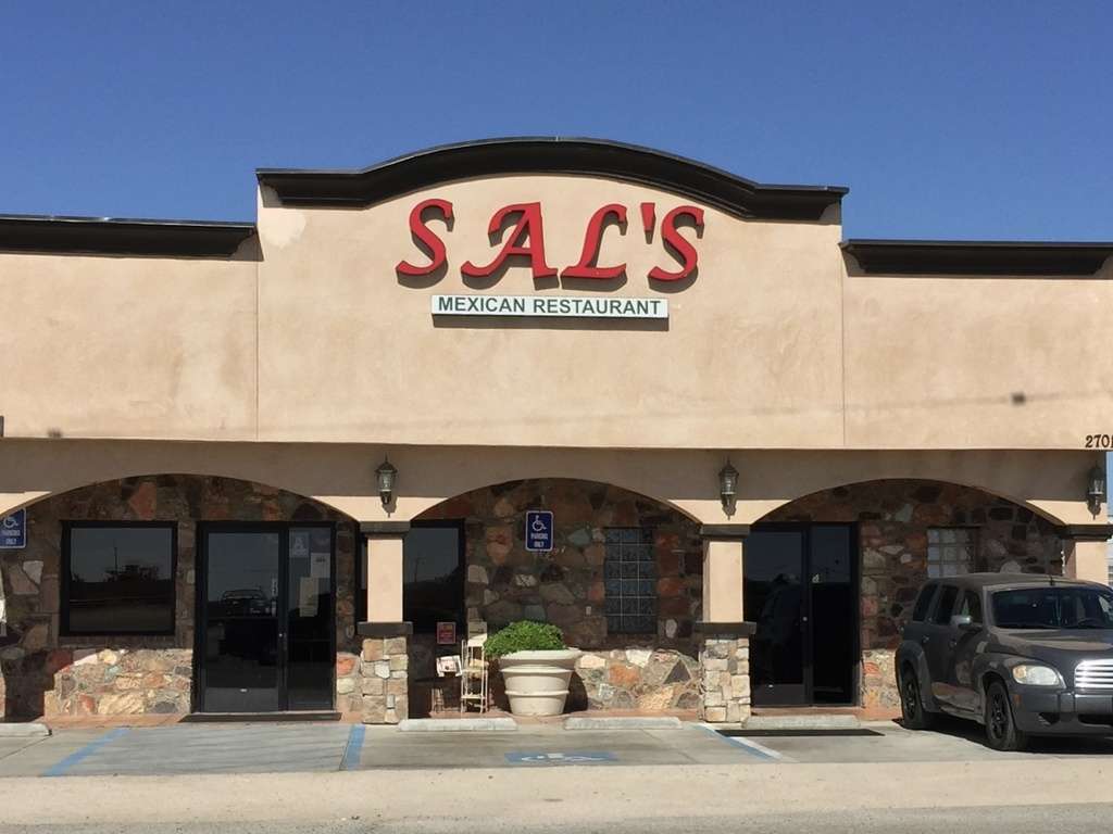 Sals Mexican Restaurant (Soon to be "El Coyote Cantina & Cocina | 2701 Sierra Hwy, Rosamond, CA 93560, USA | Phone: (661) 256-4836