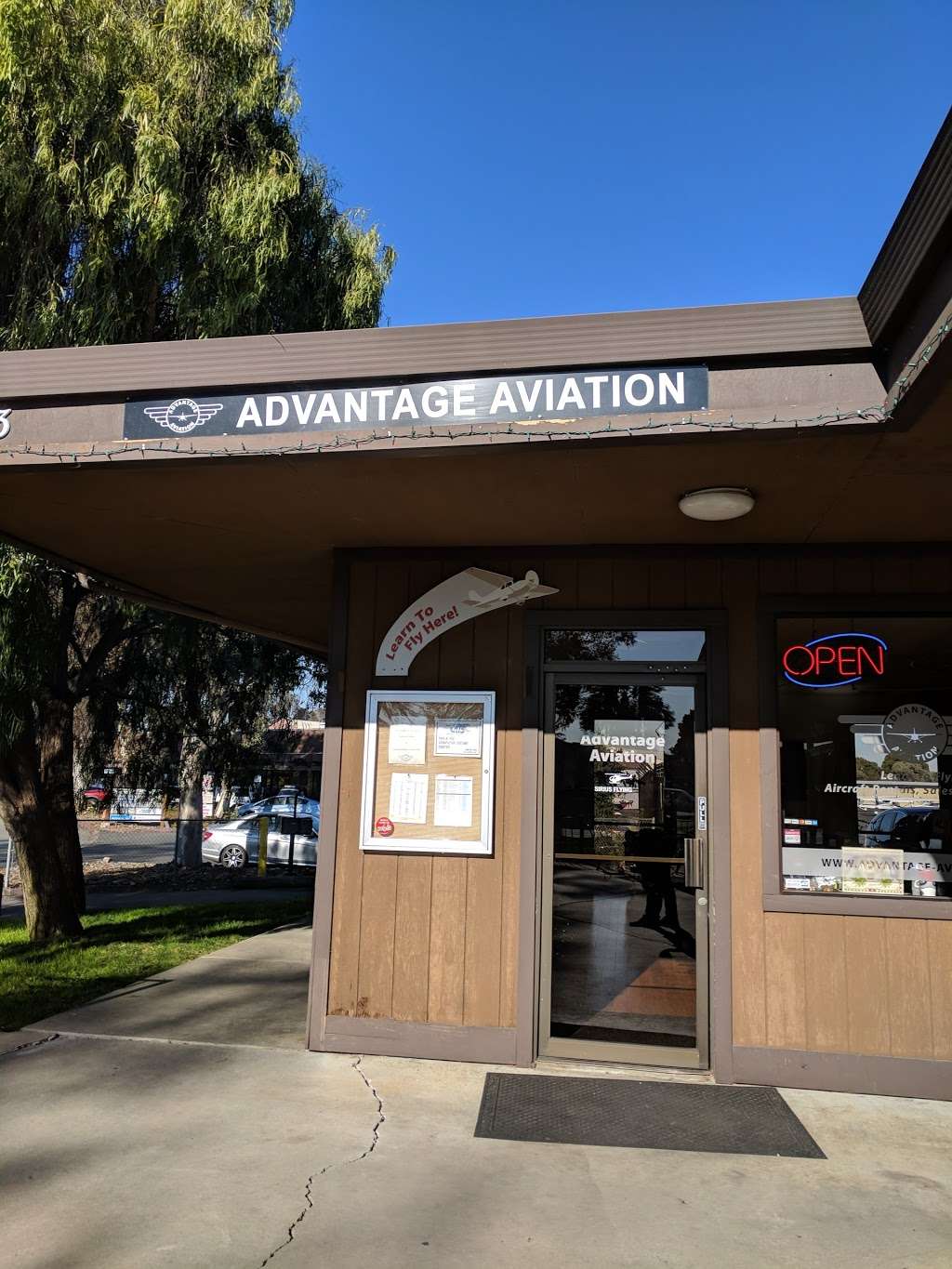 Advantage Aviation | 1903 Embarcadero Rd, Palo Alto, CA 94303, USA | Phone: (650) 494-7248