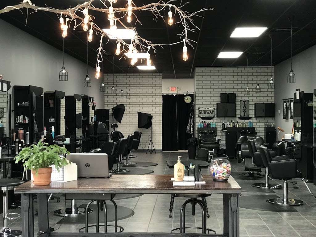 KB Kuts | 6835 E Southport Rd #C, Indianapolis, IN 46237 | Phone: (317) 888-7303