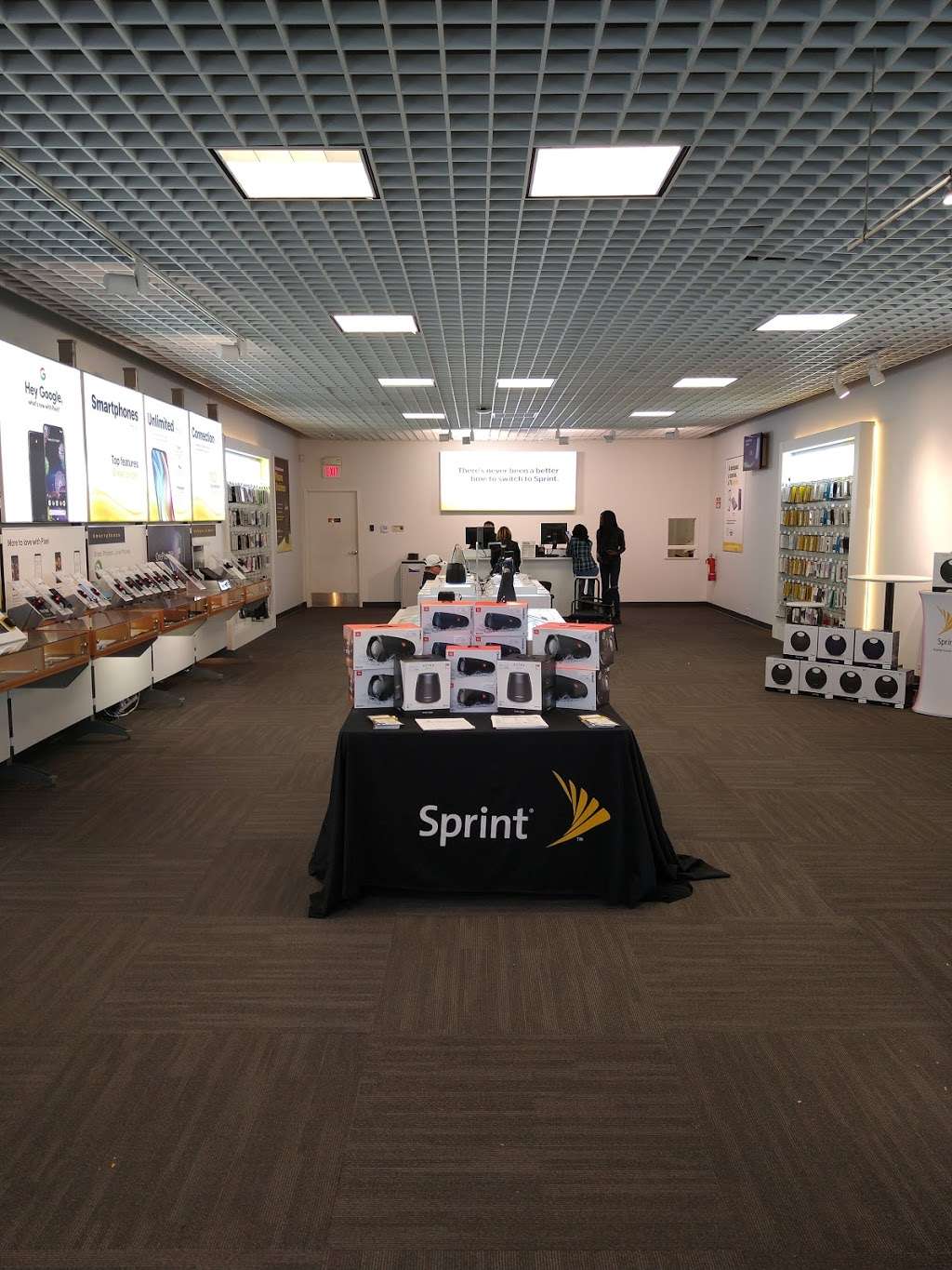 Sprint Store | 2130 NJ-35, Holmdel, NJ 07733, USA | Phone: (732) 706-2810