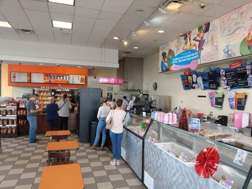 Dunkin Donuts | 5889 W Irlo Bronson Memorial Hwy, Kissimmee, FL 34746 | Phone: (407) 507-1509