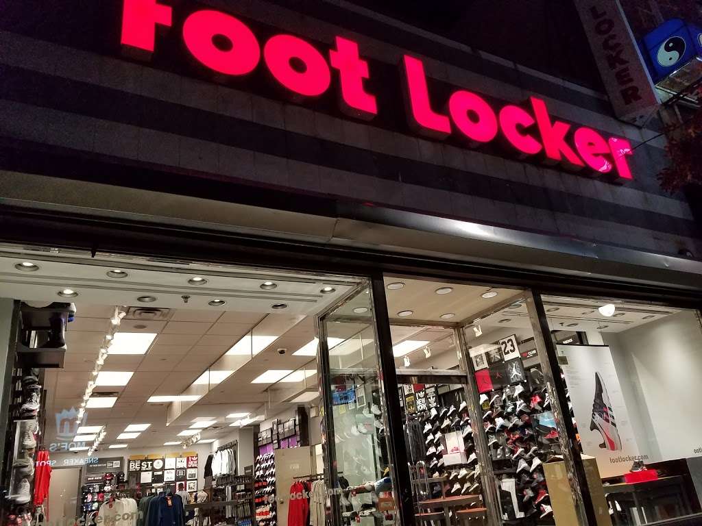 Foot Locker | 30-33 Steinway St, Astoria, NY 11103, USA | Phone: (718) 204-2261