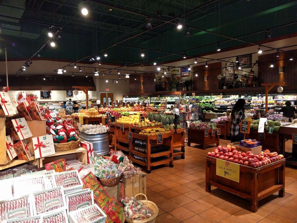 The Fresh Market | 3060 Center Valley Pkwy, Center Valley, PA 18034, USA | Phone: (610) 798-7474