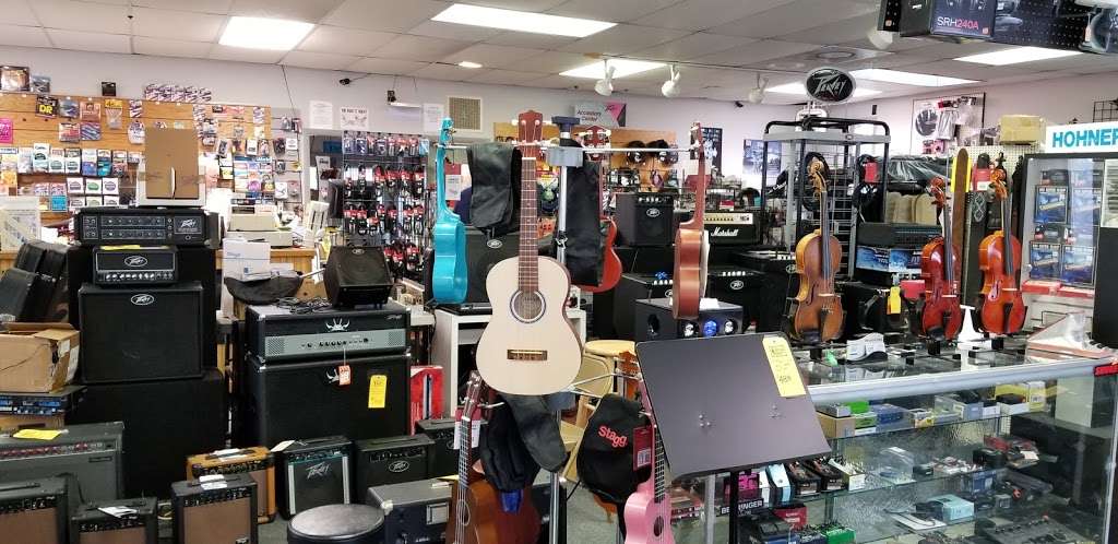 Guitar Room | 574 Railroad Dr, Martinsburg, WV 25404, USA | Phone: (304) 263-1847