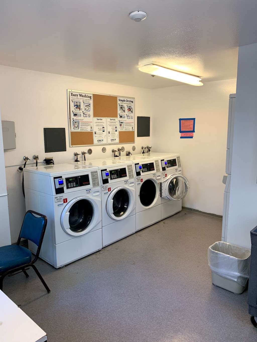 C/M Apts Laundry Room | 718 East Rd, Santa Cruz, CA 95064, USA | Phone: (831) 466-1820