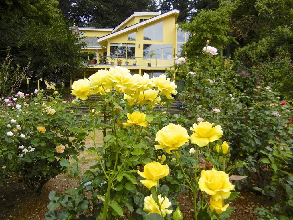 A Cascade View Bed and Breakfast | 13425 NE 27th St, Bellevue, WA 98005, USA | Phone: (425) 883-7078