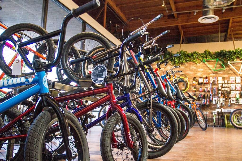 SD Wheel Works Bicycle Garage | 7550 Miramar Rd #300, San Diego, CA 92126, USA | Phone: (858) 695-2453