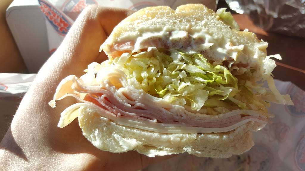 Jersey Mikes Subs | 2645 White Bear Ave N, Maplewood, MN 55109 | Phone: (651) 493-8363