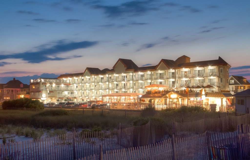 The Montreal Beach Resort | 1025 Beach Ave, Cape May, NJ 08204 | Phone: (609) 884-7011