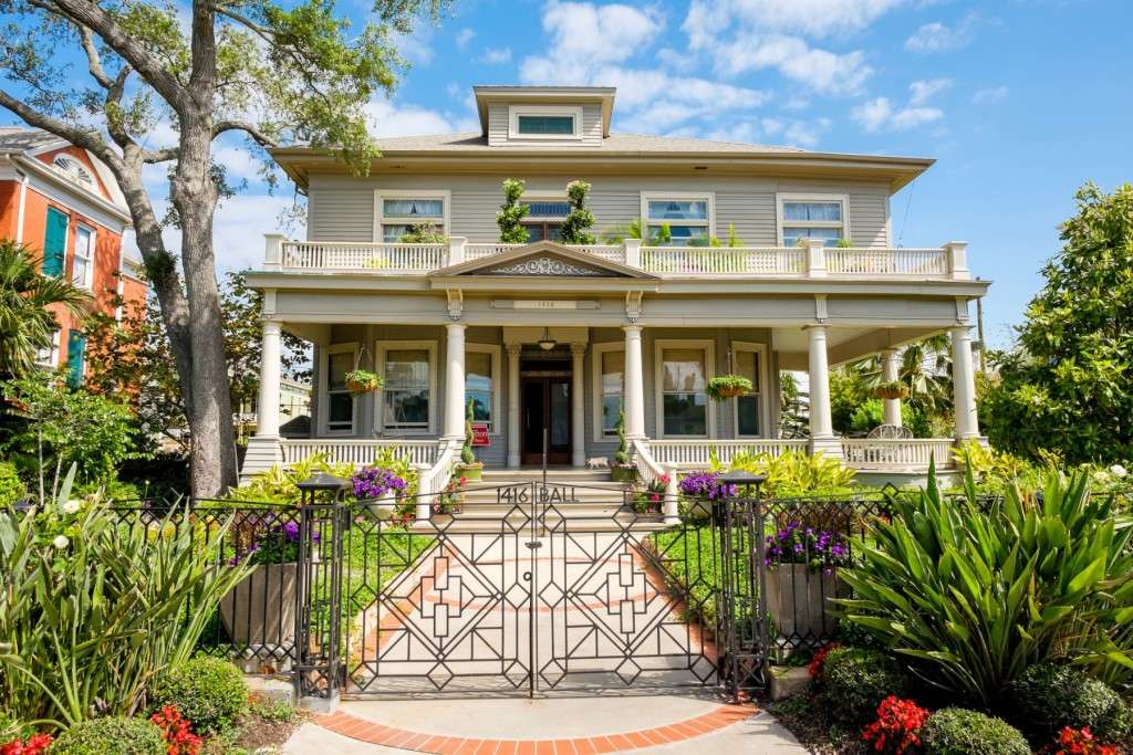 The Real Estate Folks, LLC | 1351 Deer Ridge Dr, League City, TX 77573, USA | Phone: (361) 290-3400