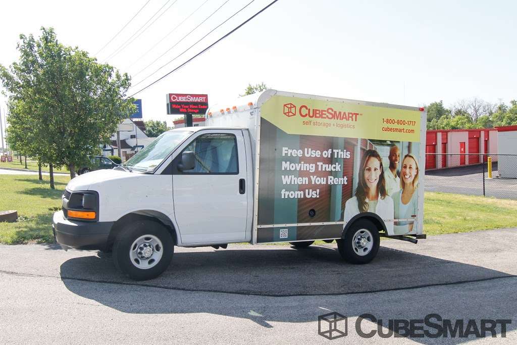 CubeSmart Self Storage | 27W125 North Ave, West Chicago, IL 60185, USA | Phone: (630) 293-1680
