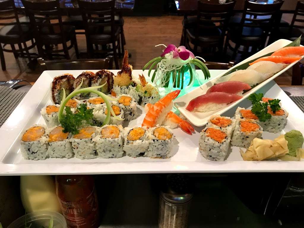 Sakura Grill | 6412 Trading Square, Haymarket, VA 20169 | Phone: (703) 753-9380