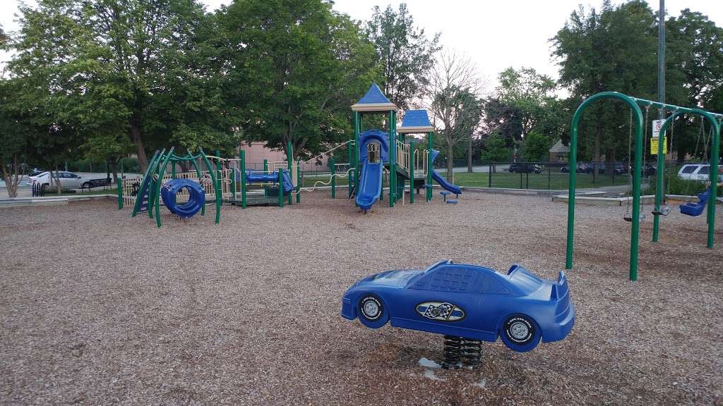 Brooks Park | 7100 N Harlem Ave, Chicago, IL 60631 | Phone: (773) 631-4401