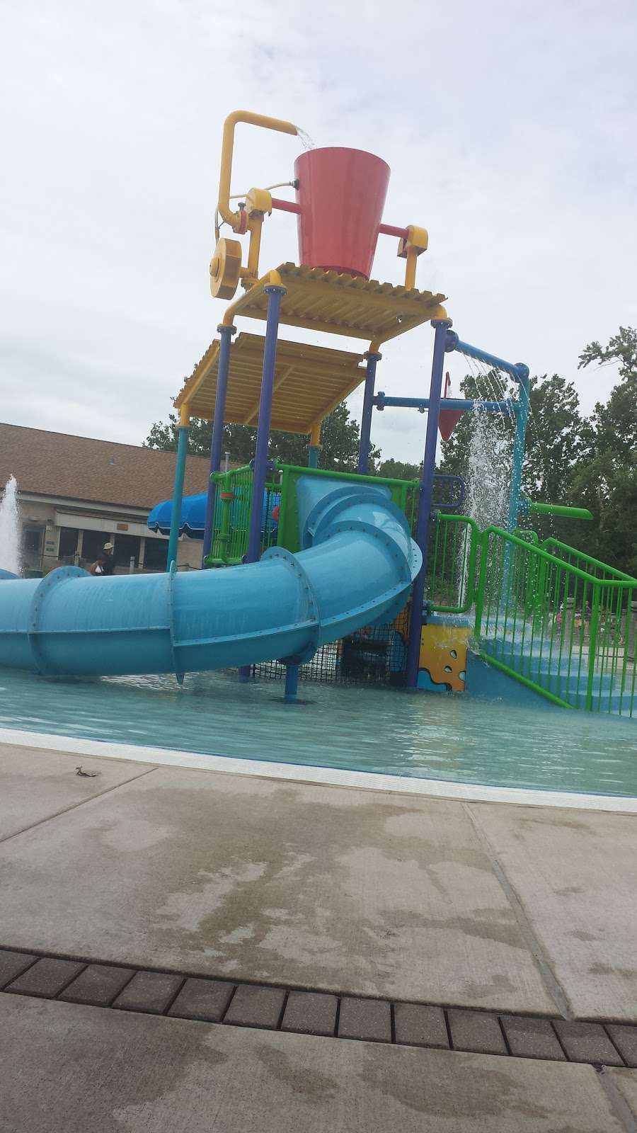 Green Lake Family Aquatic Center | 1100 River Oaks Dr, Calumet City, IL 60409, USA | Phone: (708) 794-6411