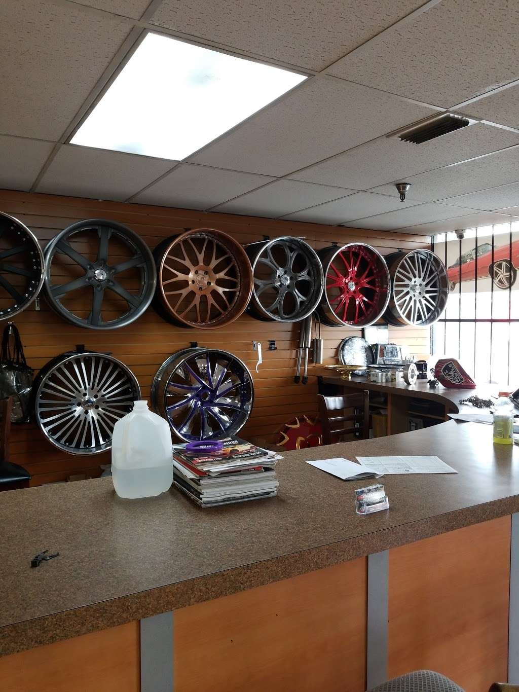 World Of Tires & Wheels | Miami Gardens, FL 33014, USA | Phone: (305) 626-2977