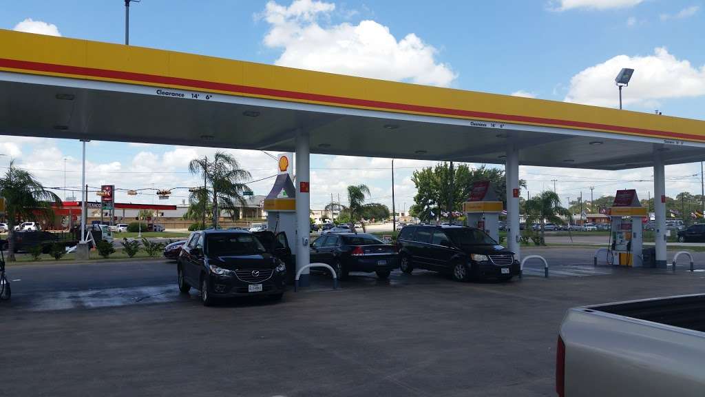 Shell | 6930 Gessner Rd, Houston, TX 77040, USA | Phone: (713) 937-4988