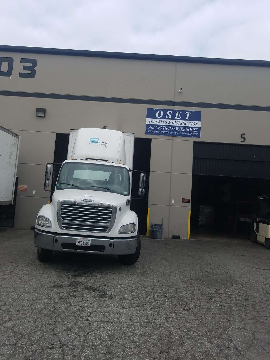 Oset Trucking & Distribution | 5403 Maywood Ave, Maywood, CA 90270, USA | Phone: (323) 588-0390