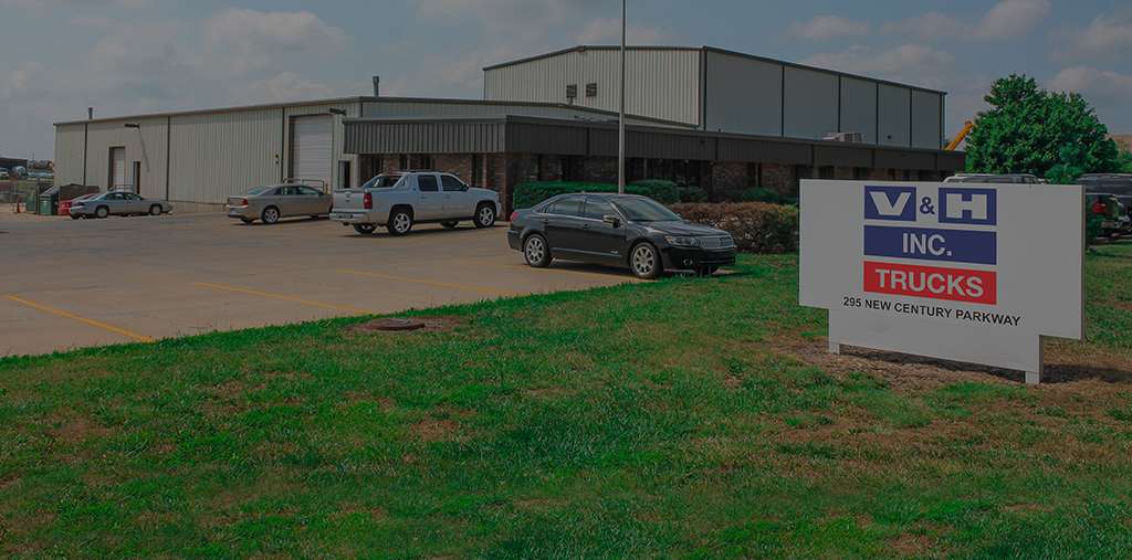 V&H Trucks, Inc. | 295 New Century Pkwy, New Century, KS 66031, USA | Phone: (913) 780-6526