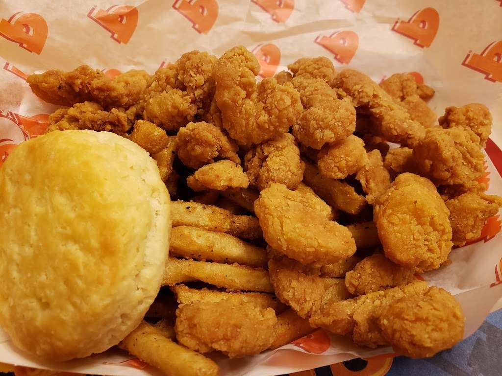 Popeyes Chicken and Biscuits | 2250 Kelly Dr #2306, Lackland AFB, TX 78236, USA | Phone: (210) 674-1427