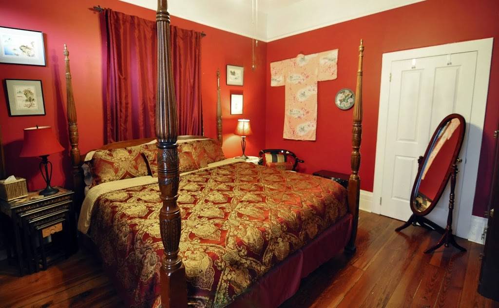 House of the Rising Sun Bed and Breakfast | 335 Pelican Ave #2347, New Orleans, LA 70114, USA | Phone: (504) 231-6498