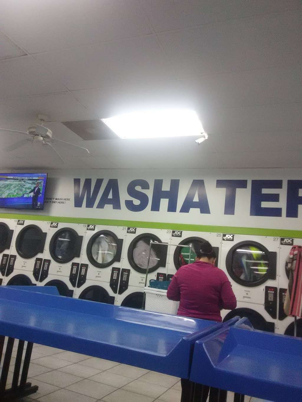 Greenway Washateria | 917 Greens Rd, Houston, TX 77060 | Phone: (281) 872-7044