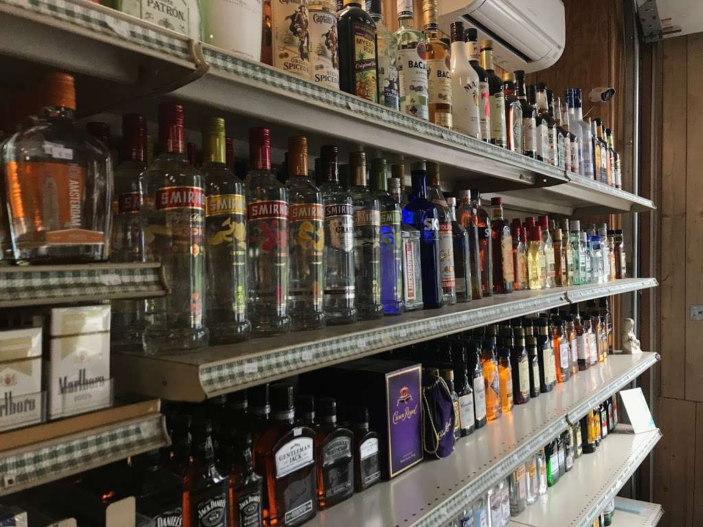 New Windsor Liquor & Deli | 409 High St, New Windsor, MD 21776, USA | Phone: (410) 635-2218