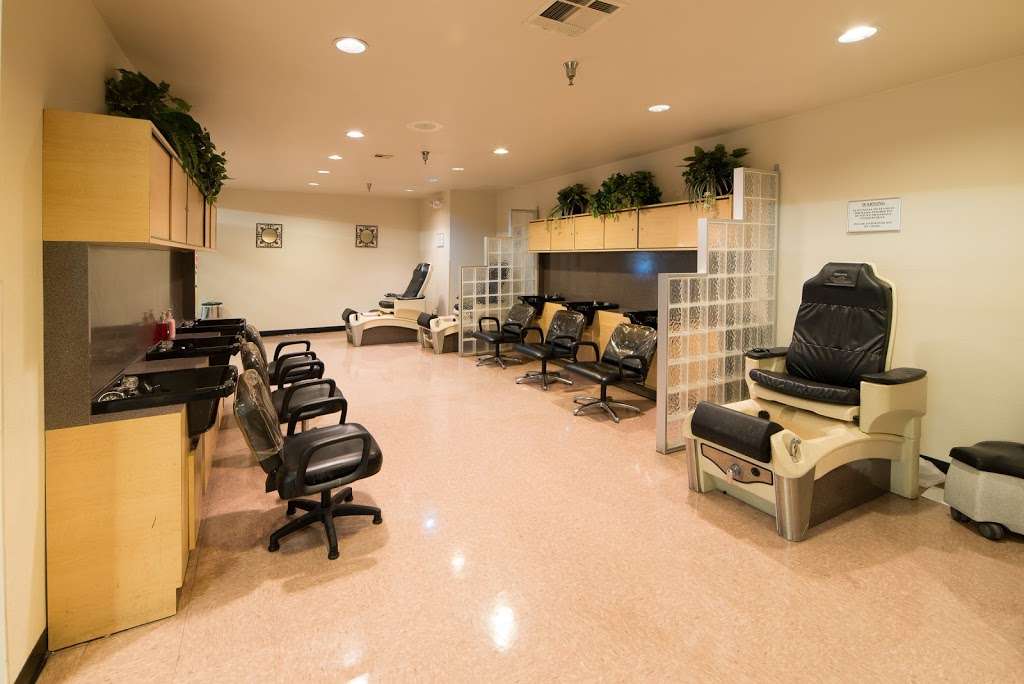 Salon Success Academy | 1385 E Foothill Blvd, Upland, CA 91786 | Phone: (877) 987-4247