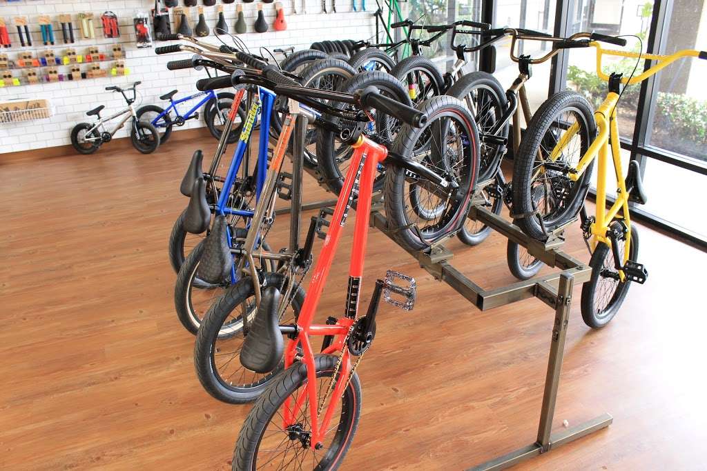 SD Wheel Works Bicycle Garage | 7550 Miramar Rd #300, San Diego, CA 92126, USA | Phone: (858) 695-2453