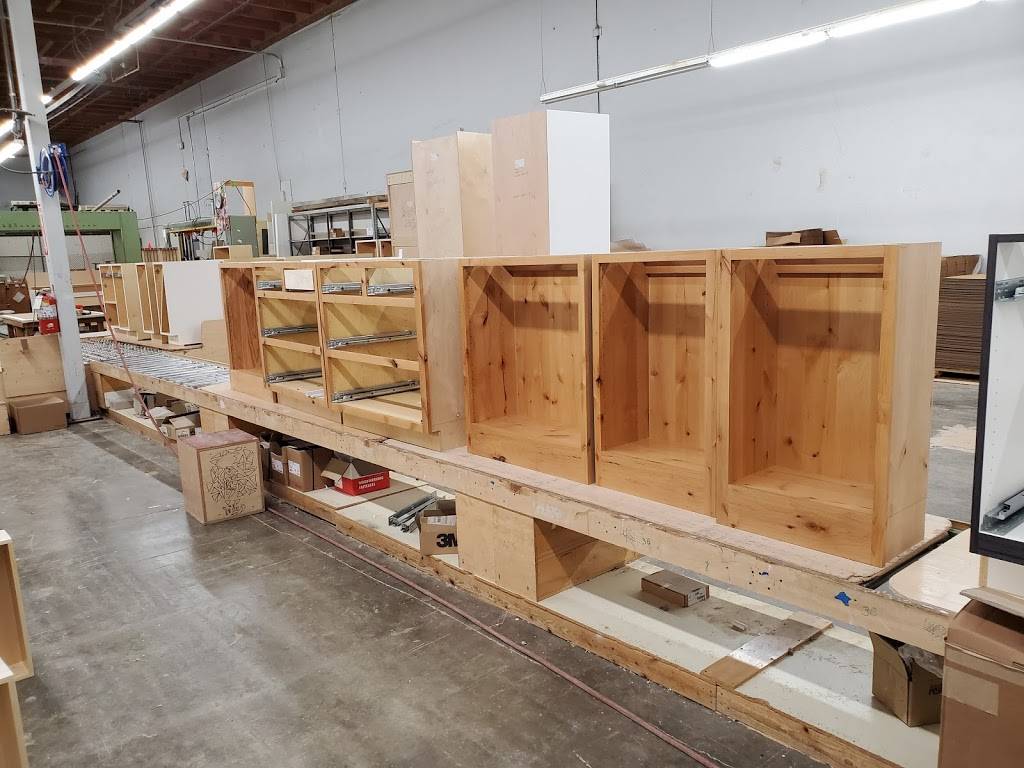 Huggy Bears Cupboards Inc. | 2731 N Hayden Island Dr, Portland, OR 97217, USA | Phone: (503) 289-5541