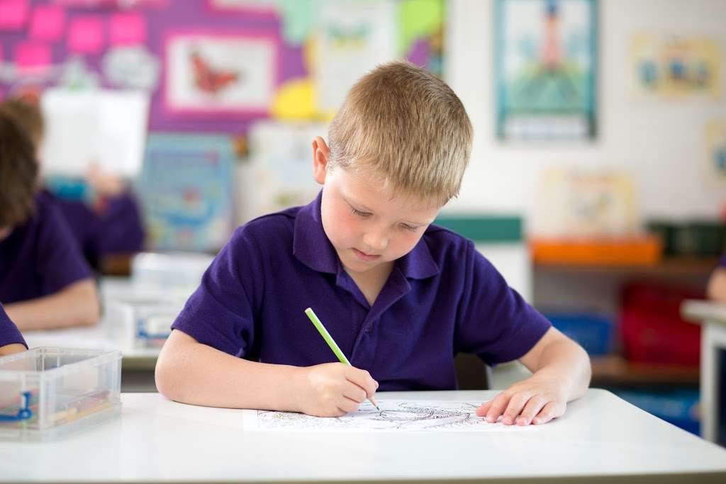 Aldwickbury School | Wheathampstead Rd, Harpenden AL5 1AD, UK | Phone: 01582 713022