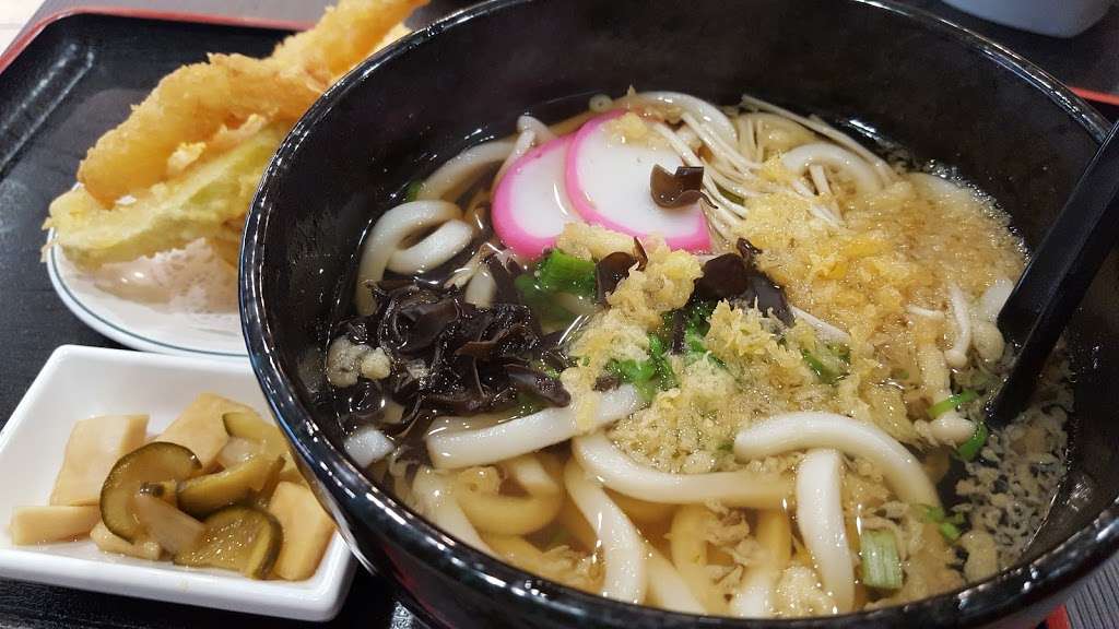 Mushiro ramen roll & sushi | 12550 Centralia St, Lakewood, CA 90715, USA | Phone: (562) 210-5828