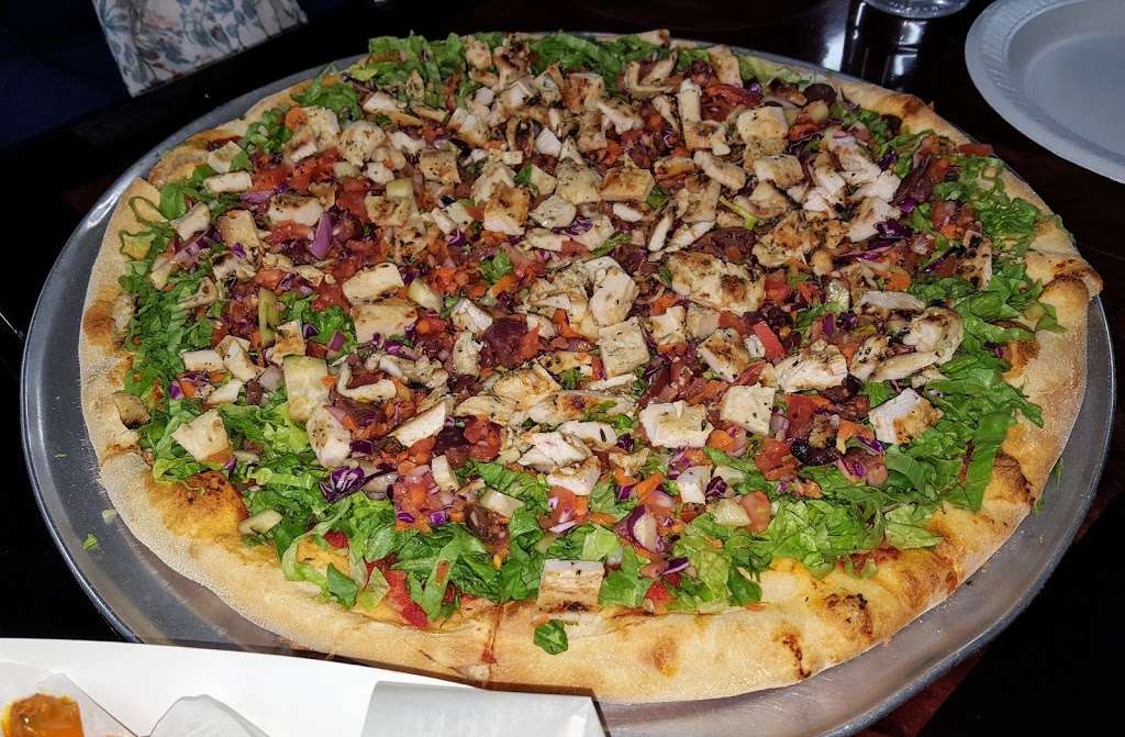 Crown Pizza | 5663 Main St, Trumbull, CT 06611 | Phone: (203) 268-3700