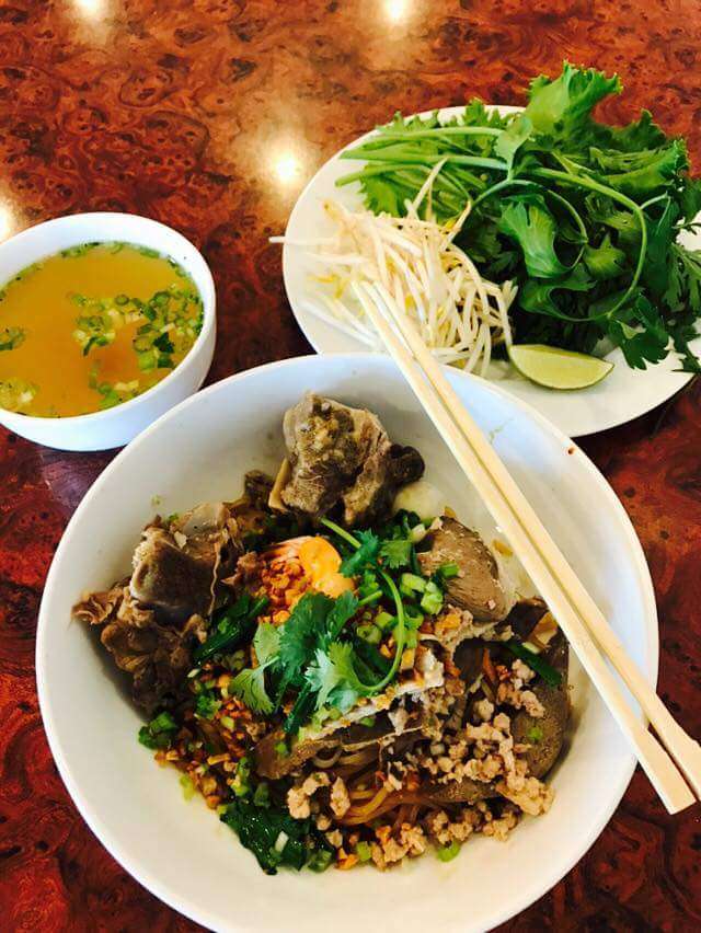 Hủ Tiếu Hồng Phát | 11360 Bellaire Blvd #380, Houston, TX 77072 | Phone: (281) 564-4233