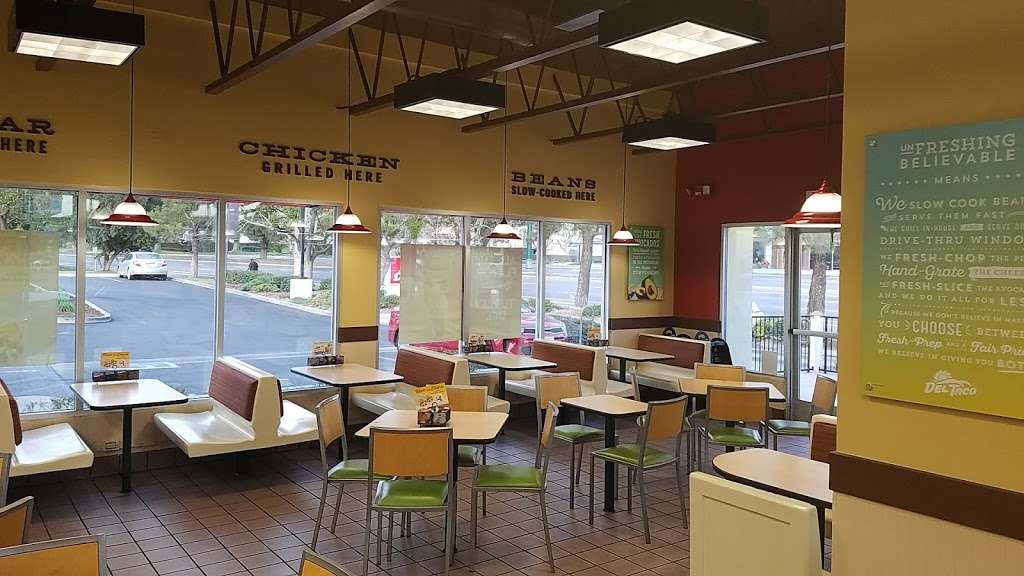 Del Taco | 4344 University Pkwy, San Bernardino, CA 92407, USA | Phone: (909) 473-9512