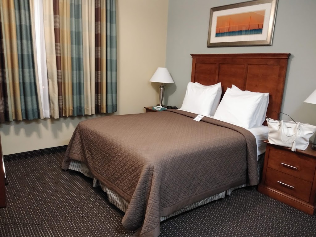 Rickenbackers Cafe and Bar | 8500 Azalea Ct, Tampa, FL 33621, USA | Phone: (813) 828-7425