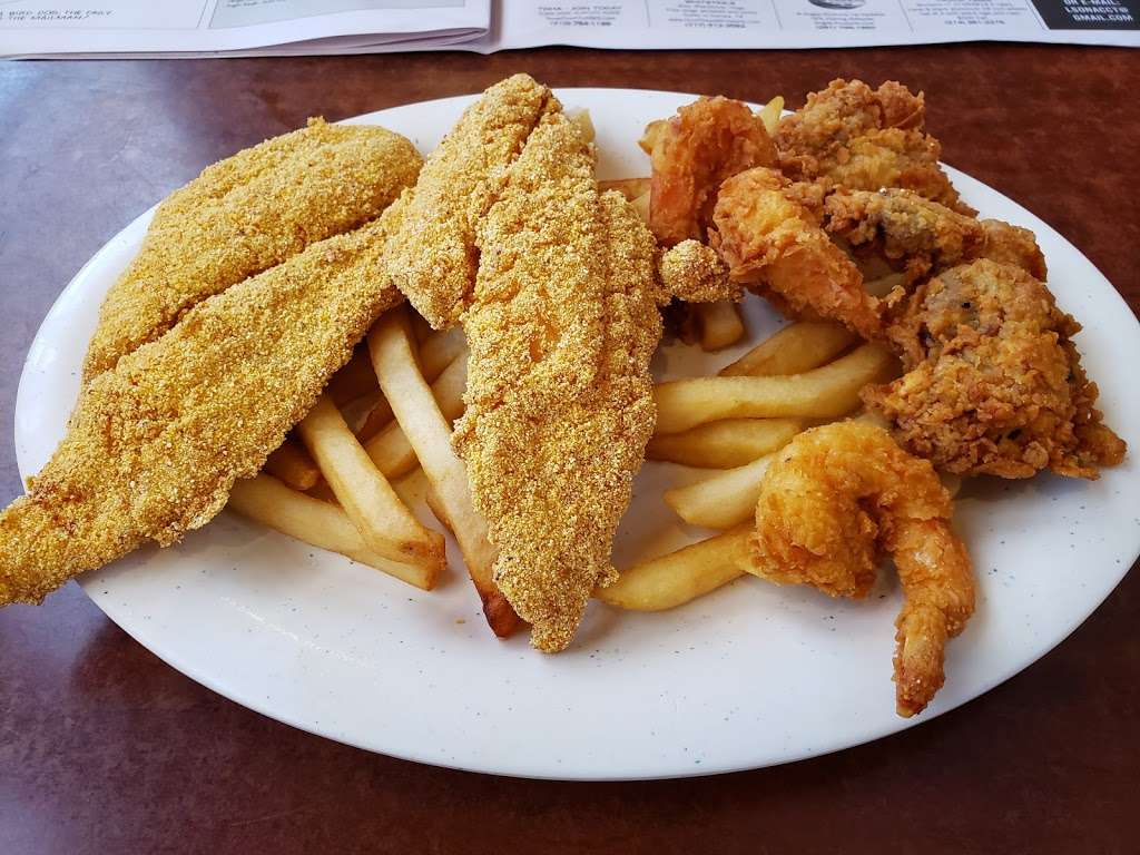 Dickinson Seafood Restaurant | 131 Farm to Market 517 Rd W, Dickinson, TX 77539, USA | Phone: (281) 534-0674