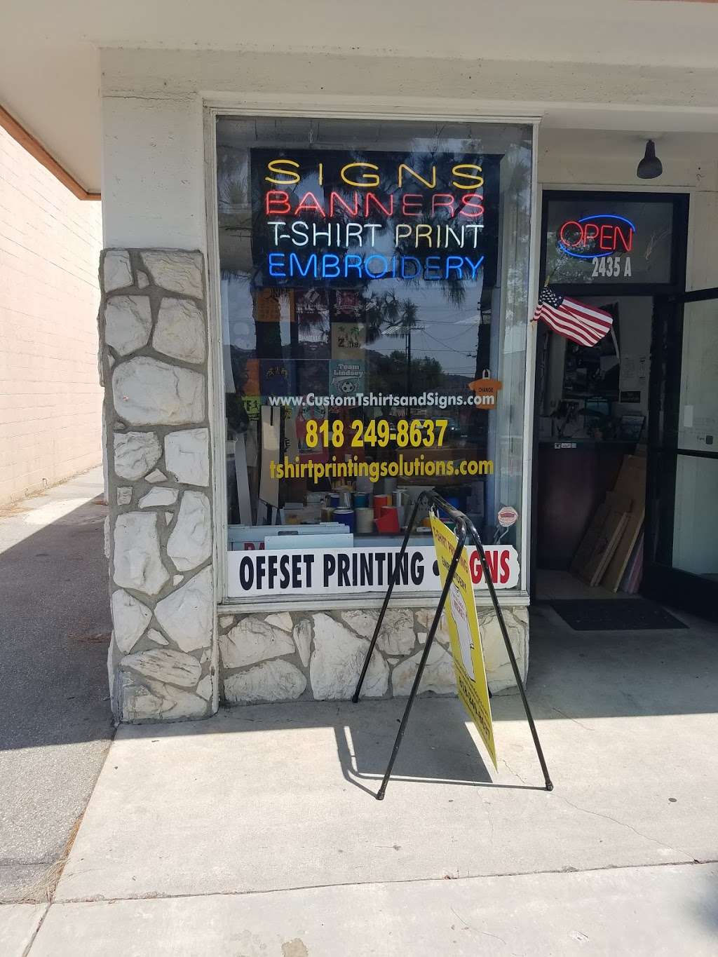 Total Graphics | 2435 Honolulu Ave, Montrose, CA 91020, USA | Phone: (818) 249-8637