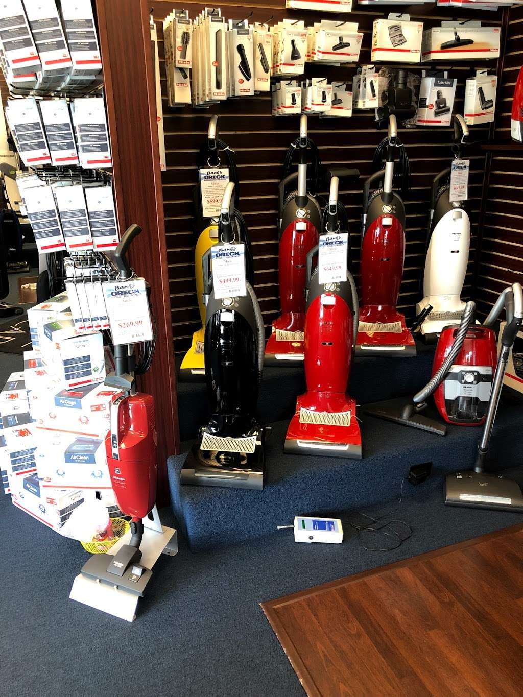 Banks Oreck Vacuum and Clean Home Centers | 5597 S Rainbow Blvd #200, Las Vegas, NV 89118, USA | Phone: (702) 964-1004