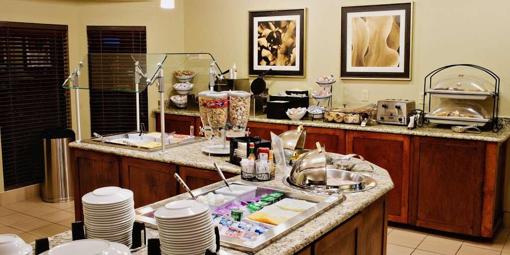 Staybridge Suites Dallas-Las Colinas Area | 1201 Executive Cir, Irving, TX 75038, USA | Phone: (972) 465-9400