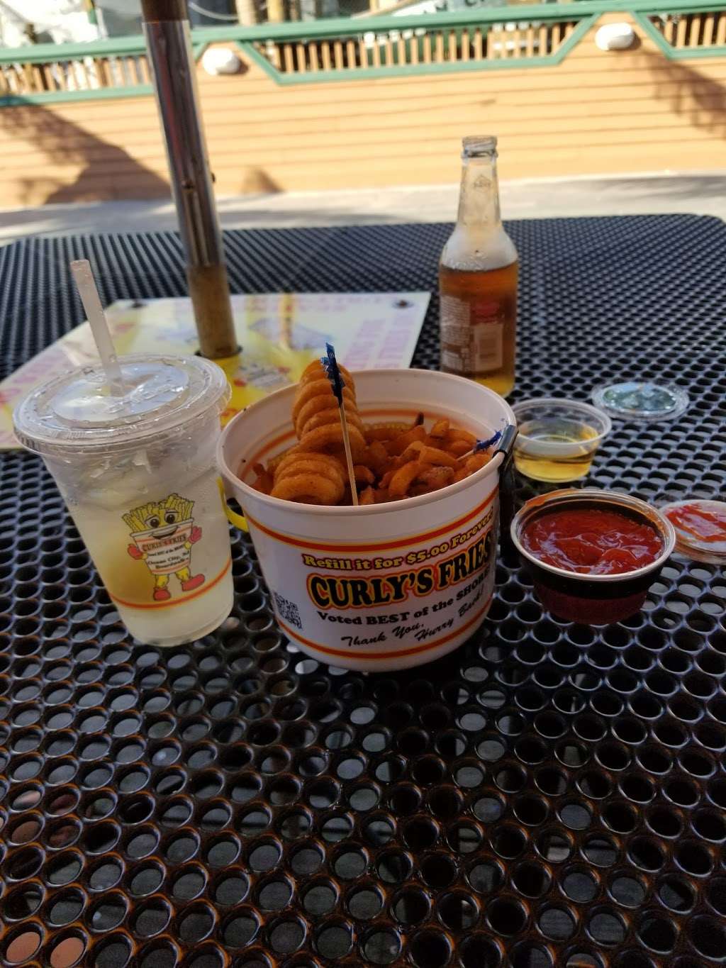 Curlys Fries - Colony Walk | 3573, 944 Boardwalk, Ocean City, NJ 08226 | Phone: (609) 398-1972