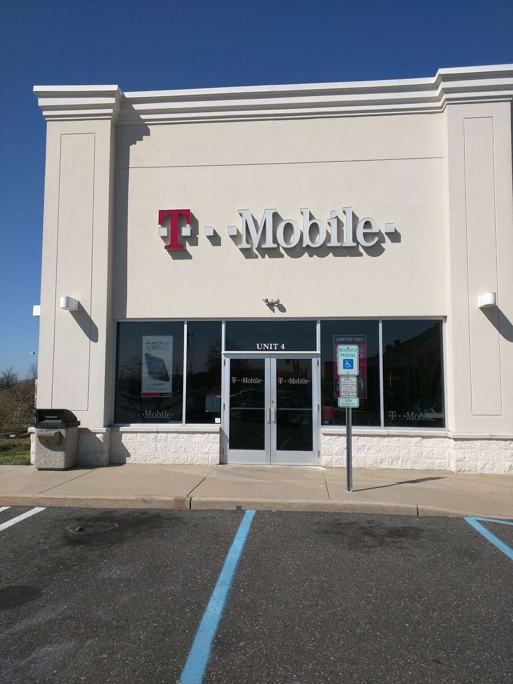 T-Mobile | 1520 NJ-38 Bldg 4, Hainesport, NJ 08036, USA | Phone: (609) 702-9580