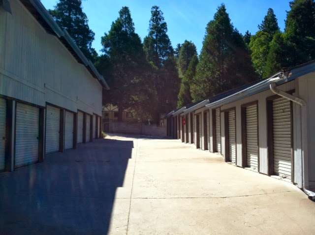 Dart Canyon Storage | 148 S Dart Canyon Rd, Crestline, CA 92325 | Phone: (909) 338-5124