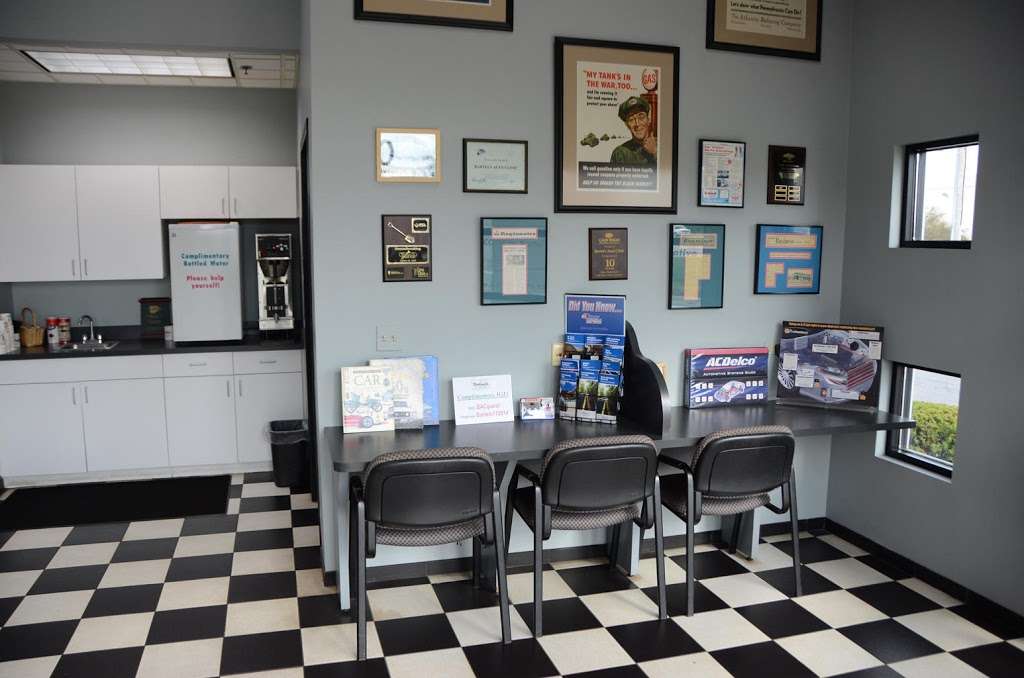 Bartels Auto Clinic | 190 S Gary Ave, Carol Stream, IL 60188, USA | Phone: (630) 653-2336