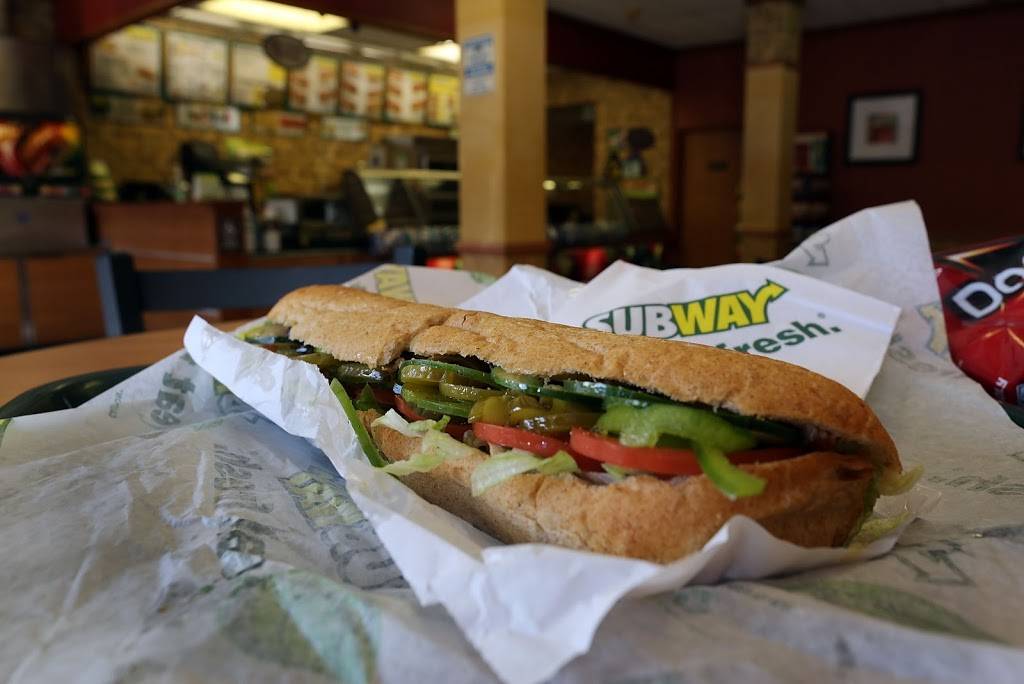 Subway | 3221 W 86th St, Indianapolis, IN 46268, USA | Phone: (317) 874-1988