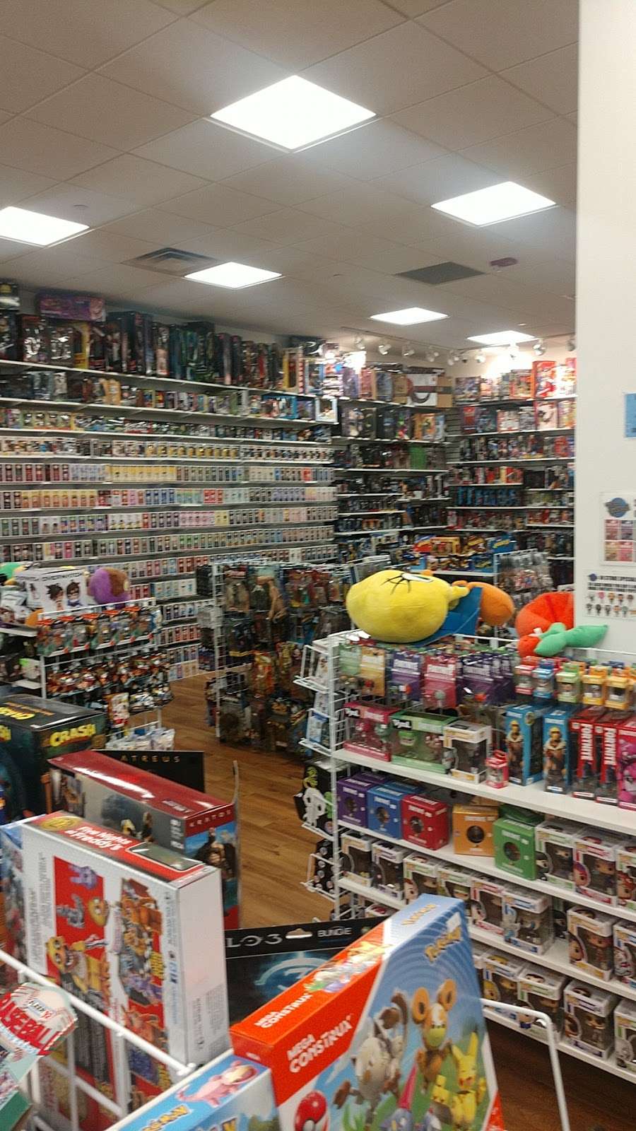 The Toy Vault @ Solomon Pond Mall | 601 Donald Lynch Blvd # 4253, Marlborough, MA 01752, USA | Phone: (508) 624-6246