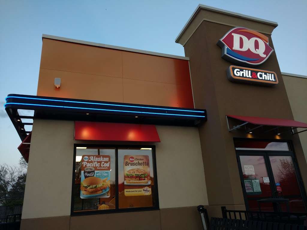 Dairy Queen Grill & Chill | 704 E Veterans Pkwy, Yorkville, IL 60560, USA | Phone: (630) 553-8455