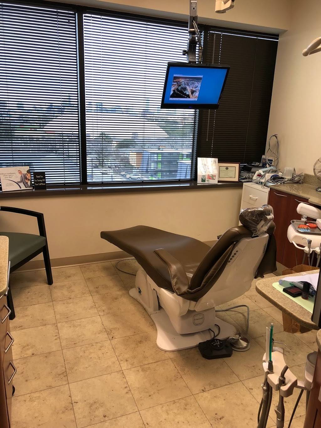 Midtown Dental Associates | Garage 2, N Interstate Hwy 35 Suite 650, Austin, TX 78705, USA | Phone: (512) 472-2246